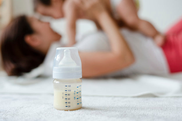 How to Wean Your Baby: Tips for Transitioning from Breast to Bottle Feeding